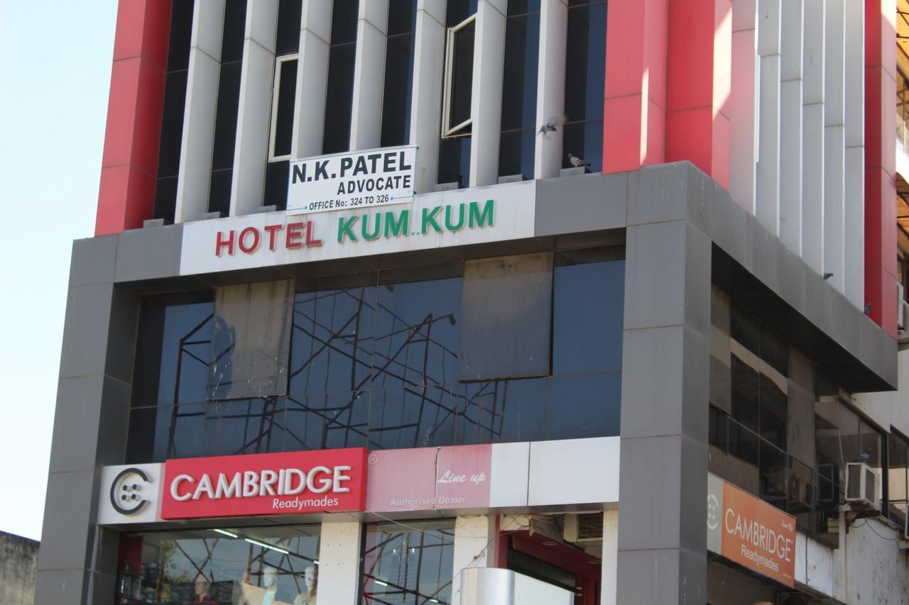Hotel Kum Kum Adalaj Екстер'єр фото