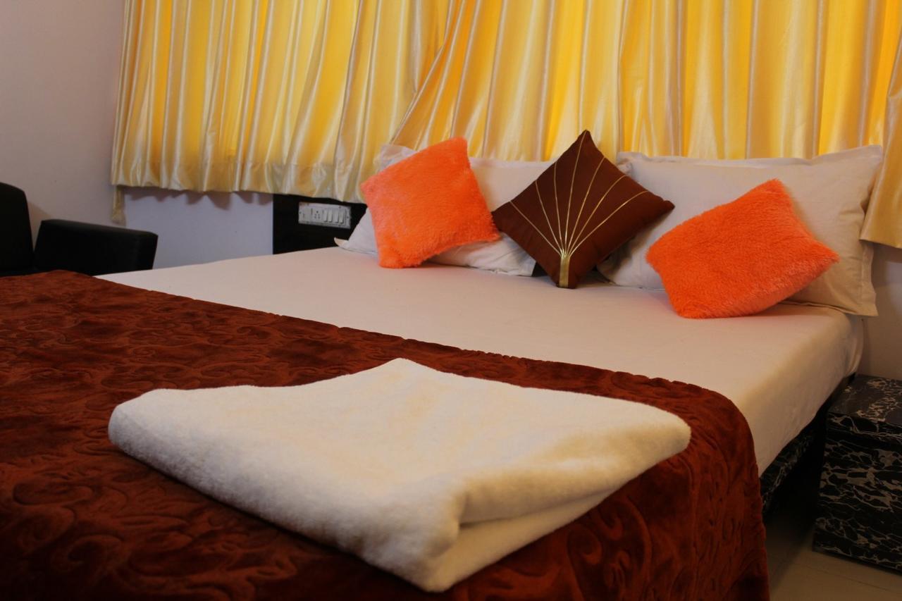 Hotel Kum Kum Adalaj Екстер'єр фото